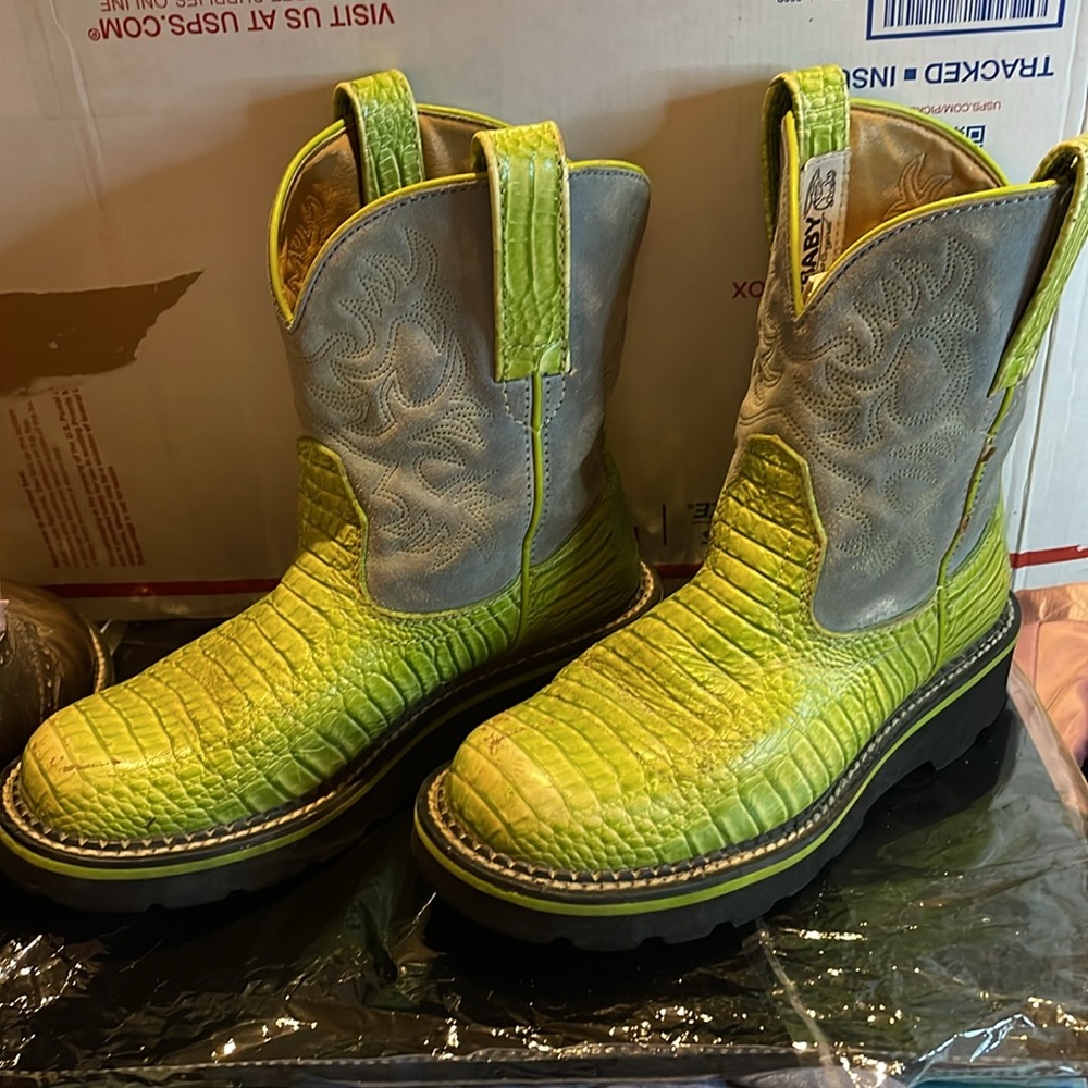 Ariat Boots In Green and Grey EUC